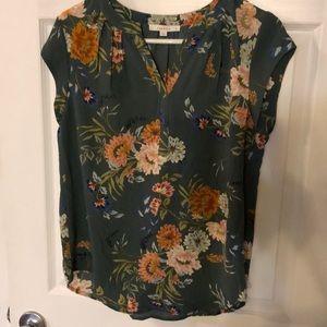 Short sleeve blouse